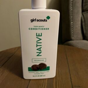 New! Native brand Girl Scouts thin mint limited edition conditioner